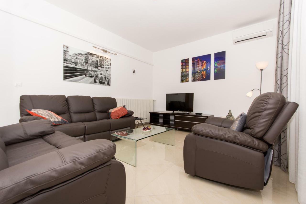 Holiday Home Ruzmarin Trogir Extérieur photo
