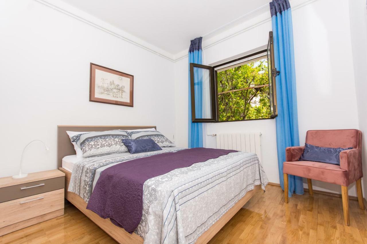 Holiday Home Ruzmarin Trogir Extérieur photo