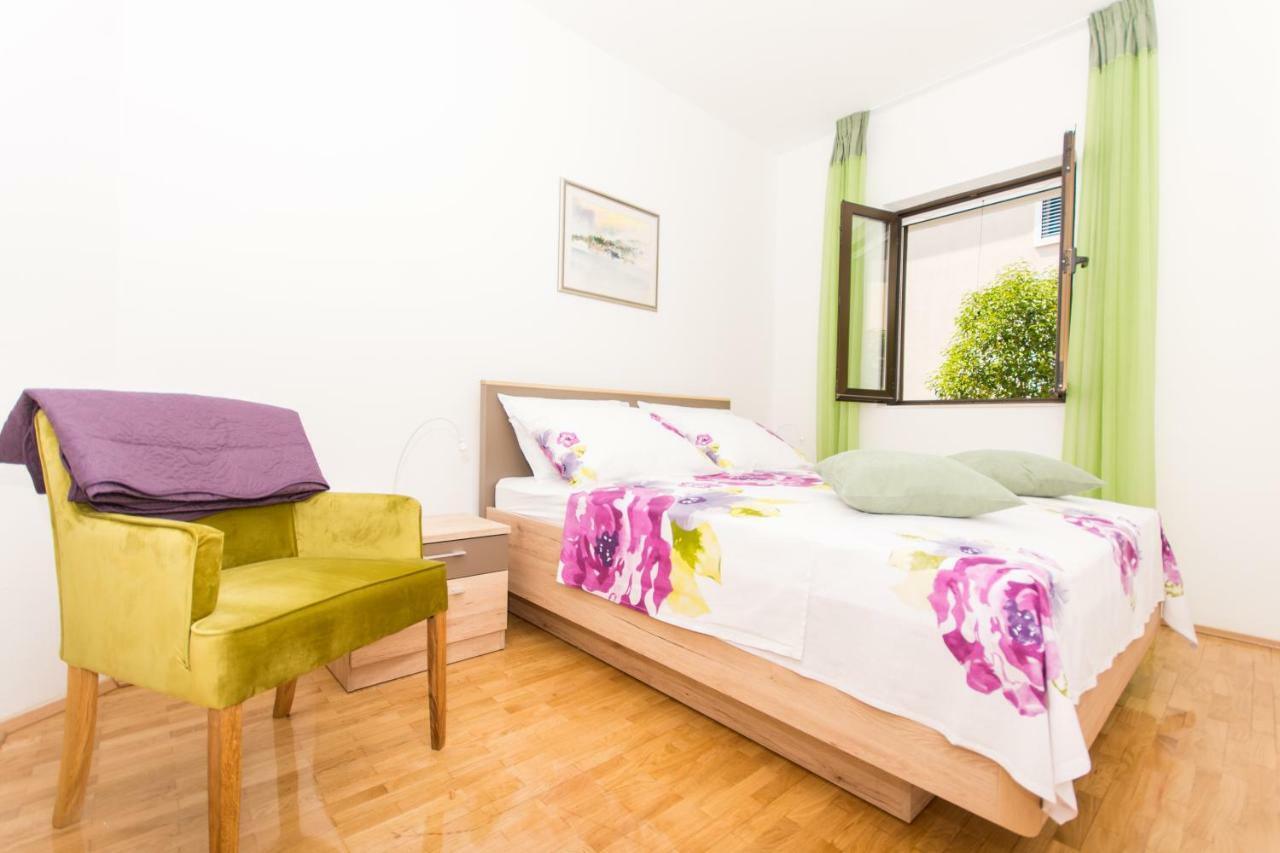 Holiday Home Ruzmarin Trogir Extérieur photo